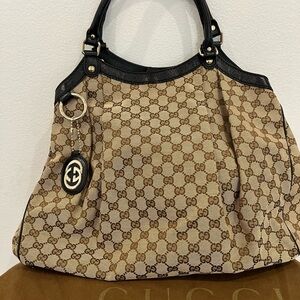 Gucci Cream and Black Shoulder Bag - Sukey. Vintage. Never used.